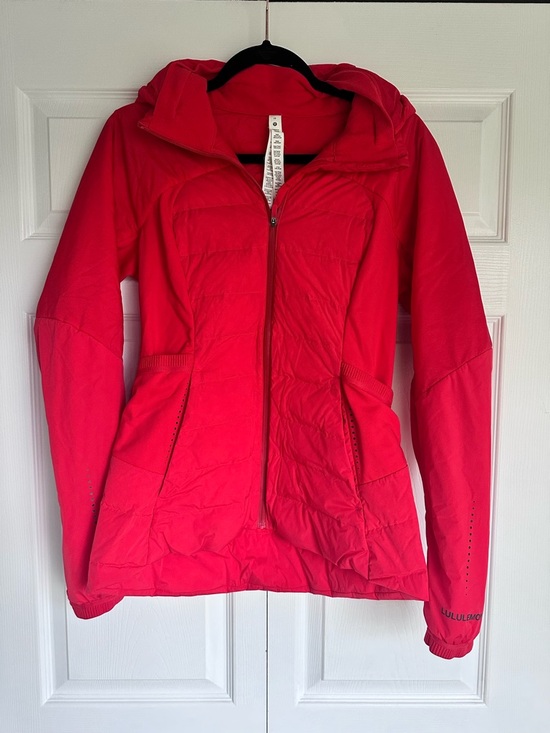 lululemon athletica Jackets & Blazers - lululemon athletica Women's Red Hooded Puffer Jacket
